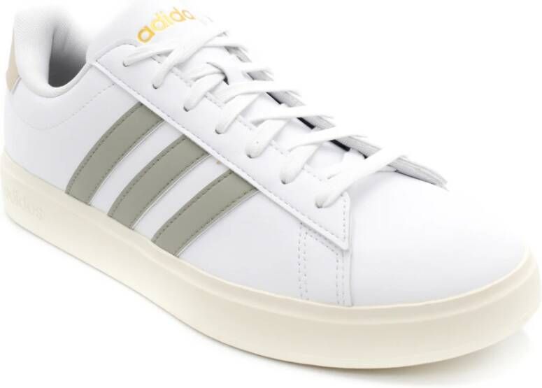 Adidas Witte Sneakers Stijlvol en Comfortabel Wit Heren