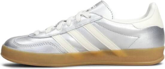 Adidas Zilveren Gazelle Sneakers met Witte Details