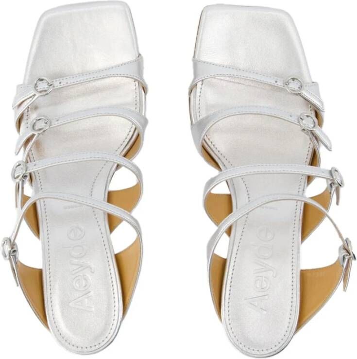 aeyde Zilveren Leren Gesp Sandalen