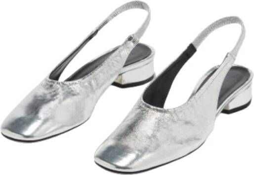 aeyde Zilveren Platte Schoenen Elastische Band Hak