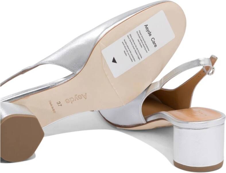 aeyde Zilveren Slingback Pumps Elegante Chic Silhouet