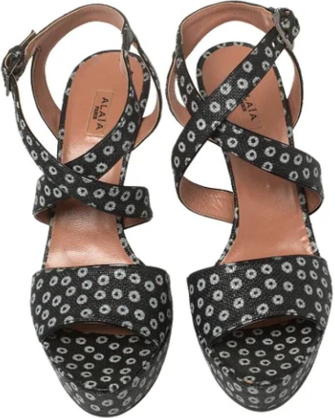 Alaïa Pre-owned Canvas sandals Black Dames