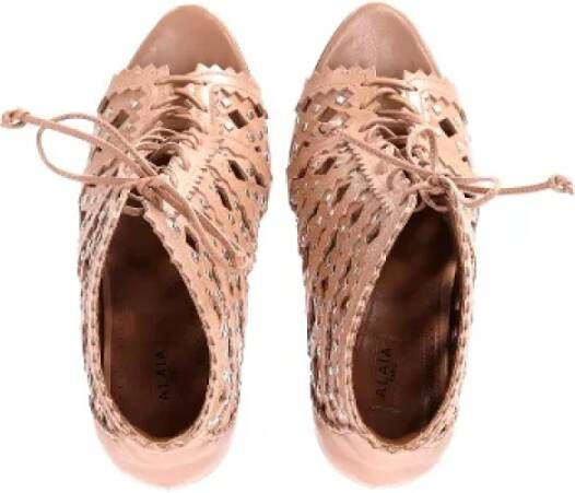 Alaïa Pre-owned Leather heels Beige Dames
