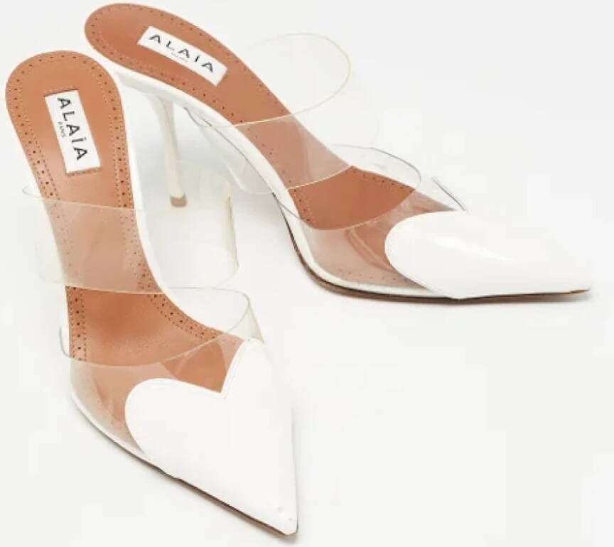 Alaïa Pre-owned Leather sandals White Dames