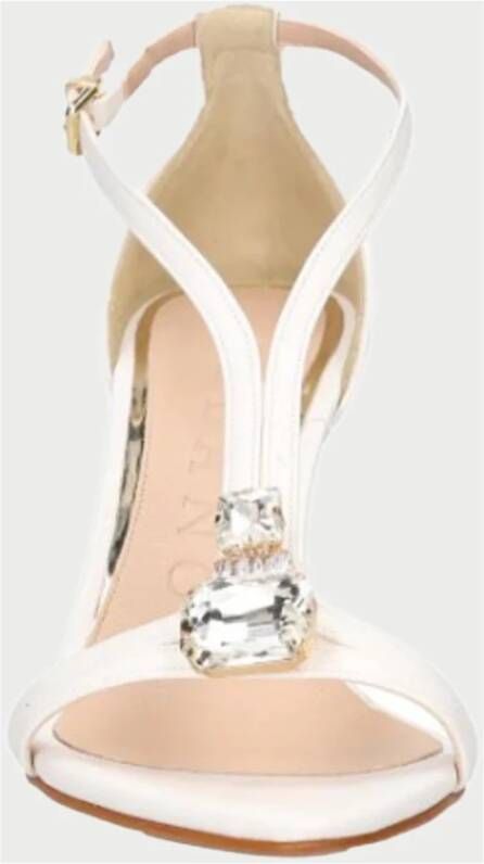 Albano Witte leren sandalen met steendetail