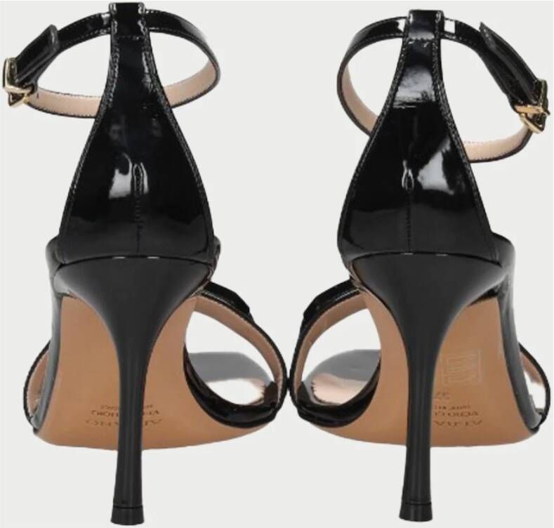 Albano Zwarte lak sandalen met verstelbare band