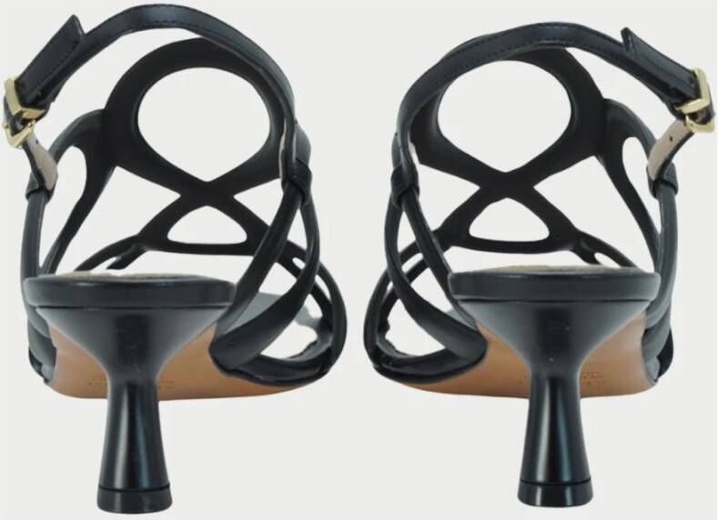 Albano Zwarte leren sandalen met verstelbare band