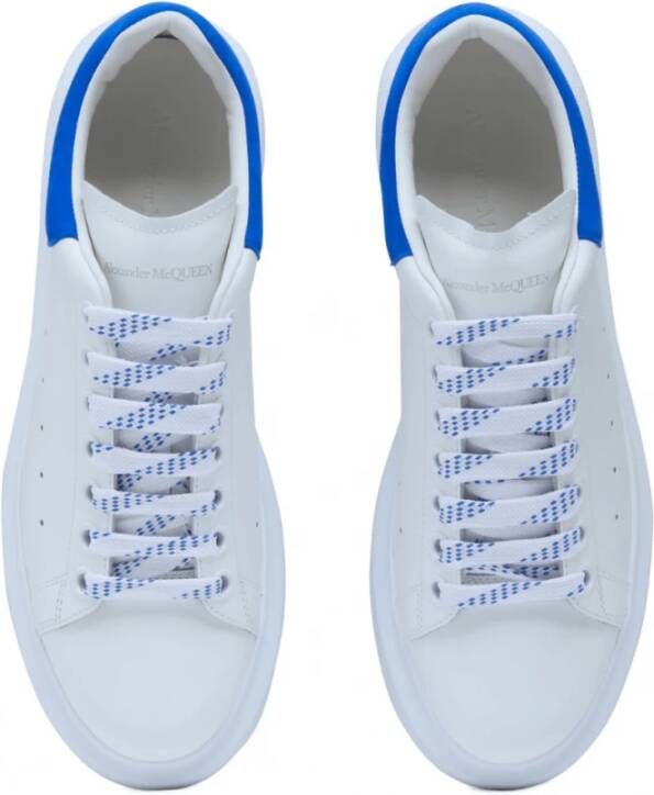 Alexander McQueen Blauwe Larry Sneakers Oversized Minimalistische Stijl