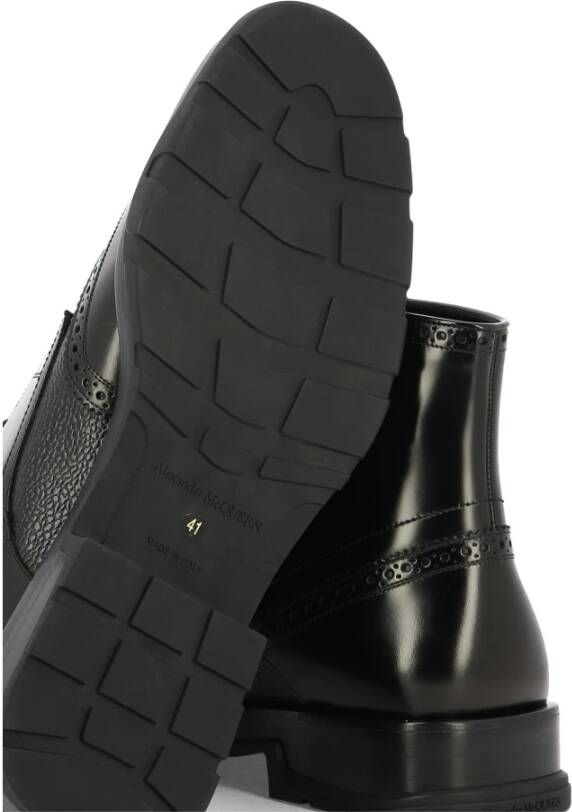 alexander mcqueen Gestructureerde veterschoenen Black Heren