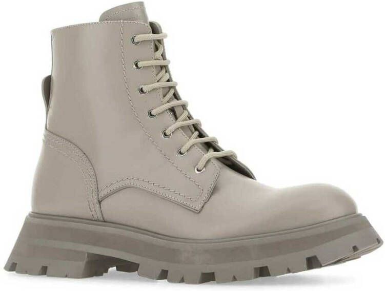 alexander mcqueen Stijlvolle hoge laarzen van modderleer Bruin Dames