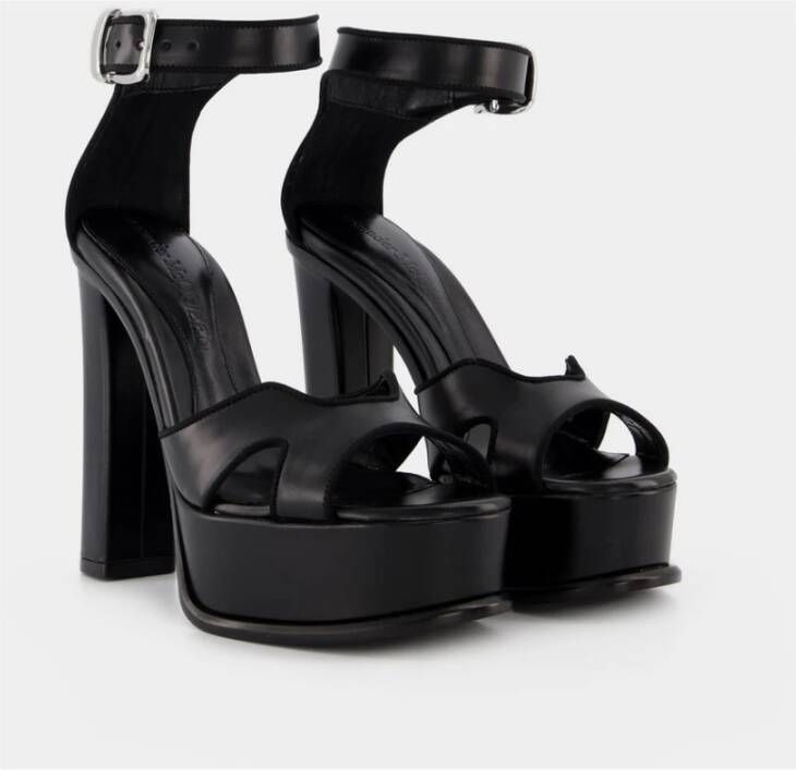 alexander mcqueen Zwarte Leren Biker Gesp Sandalen Zwart Dames