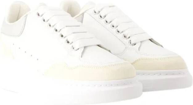 alexander mcqueen Leather sneakers Beige Dames