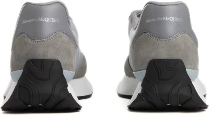 Alexander McQueen Luxe Grijze Sprint Runner Sneakers