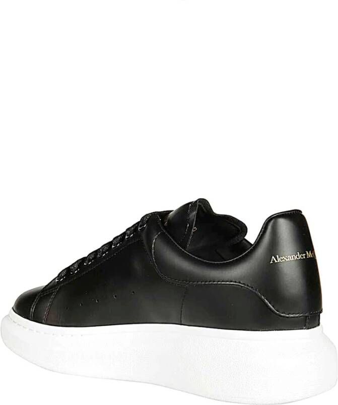 alexander mcqueen Luxe Leren Sneakers met Geperforeerd Detail Black Heren