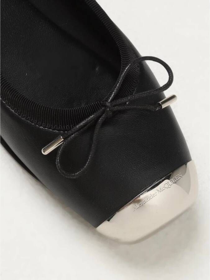 Alexander McQueen Metalen neuskap ballerina's