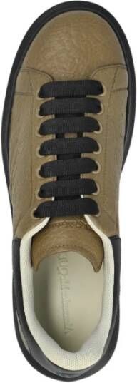 Alexander McQueen Oversized Sneaker in Khaki Zwart