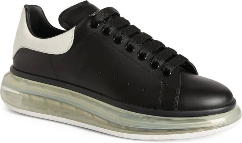 alexander mcqueen Oversized Sneakers met Geperforeerd Detail Black Dames