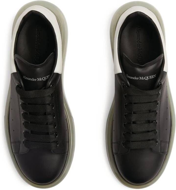 alexander mcqueen Oversized Sneakers met Geperforeerd Detail Black Dames