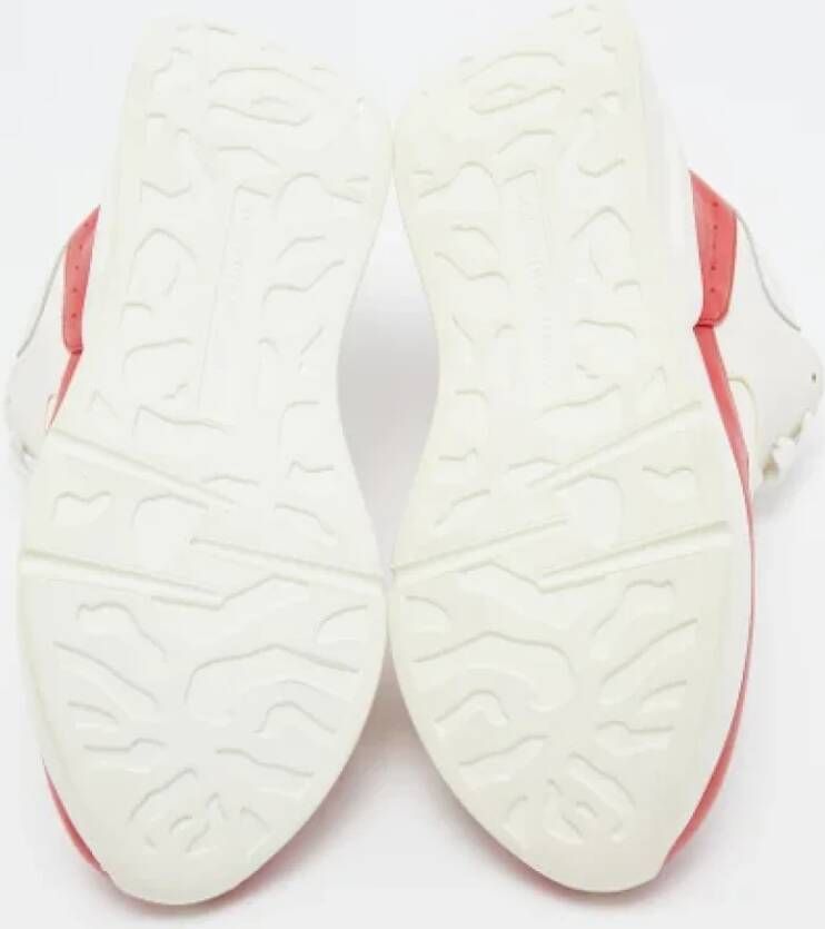 Alexander McQueen Pre-owned Canvas sneakers White Dames