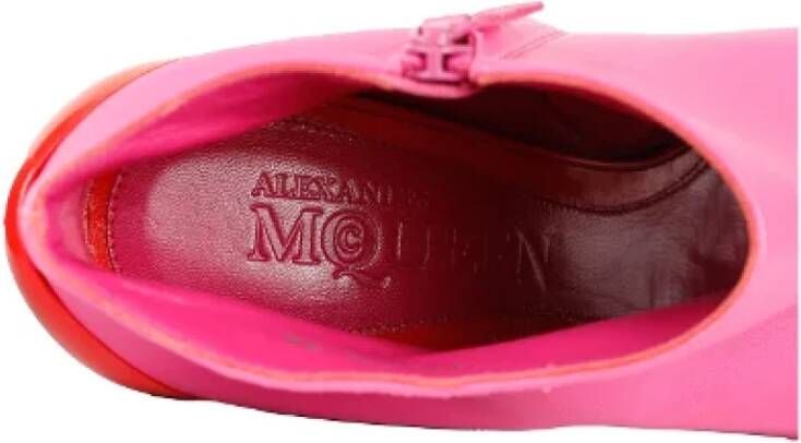 Alexander McQueen Pre-owned Leather boots Pink Dames