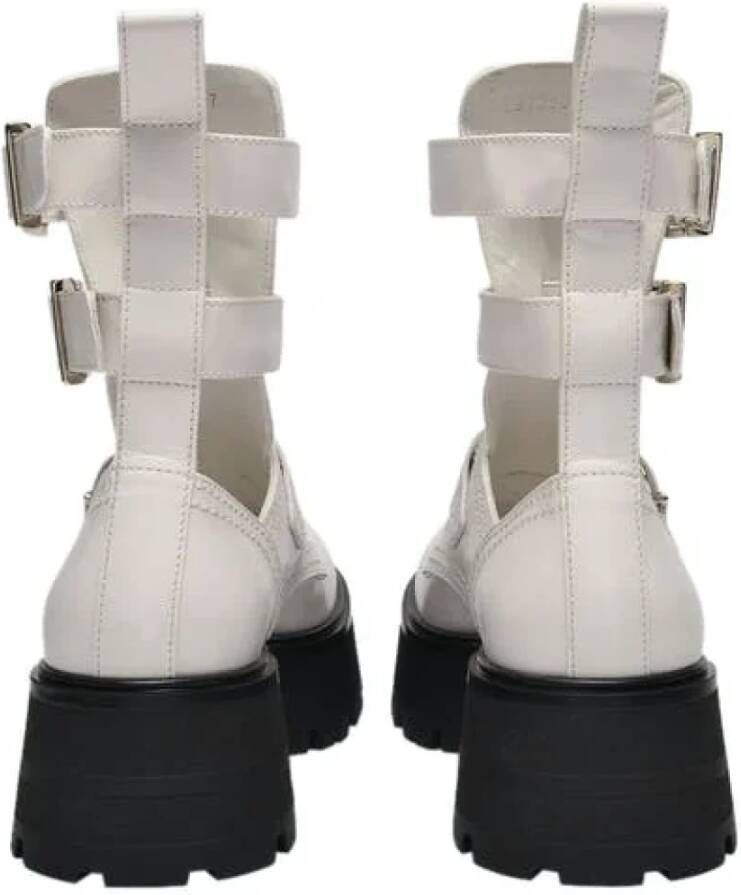 Alexander McQueen Pre-owned Leather boots White Dames