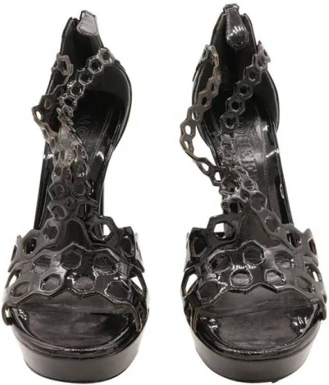Alexander McQueen Pre-owned Leather heels Black Dames