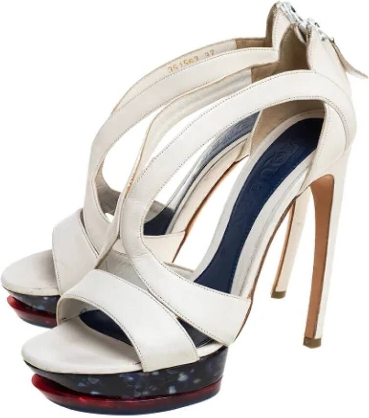 Alexander McQueen Pre-owned Leather sandals White Dames