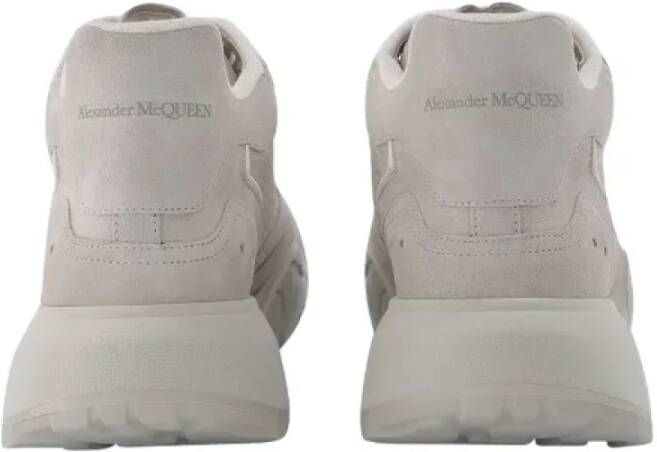 Alexander McQueen Pre-owned Leather sneakers Beige Dames