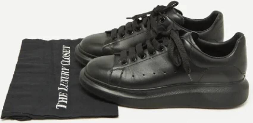 Alexander McQueen Pre-owned Leather sneakers Black Heren