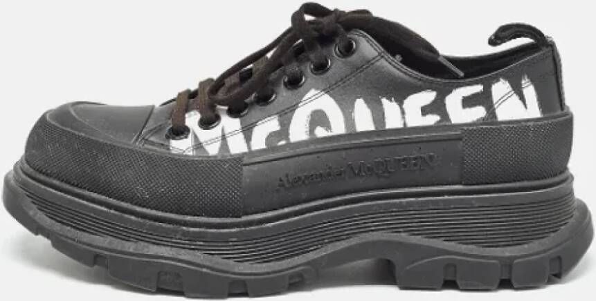 Alexander McQueen Pre-owned Leather sneakers Black Heren