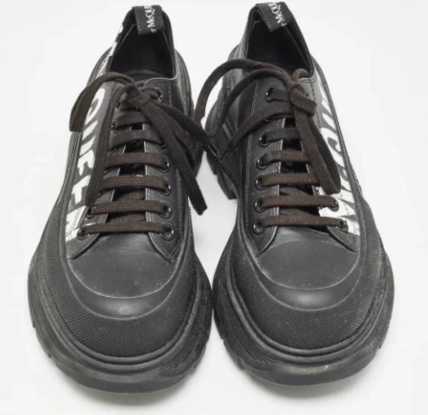 Alexander McQueen Pre-owned Leather sneakers Black Heren