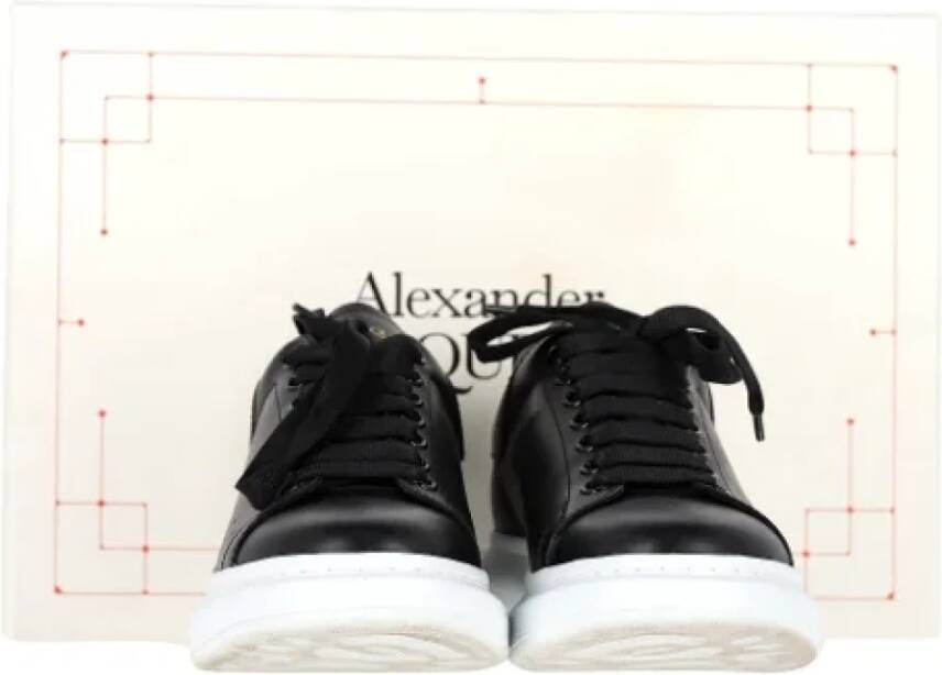 Alexander McQueen Pre-owned Leather sneakers Black Dames