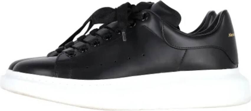 Alexander McQueen Pre-owned Leather sneakers Black Dames