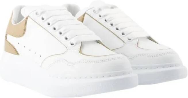 Alexander McQueen Pre-owned Leather sneakers White Dames
