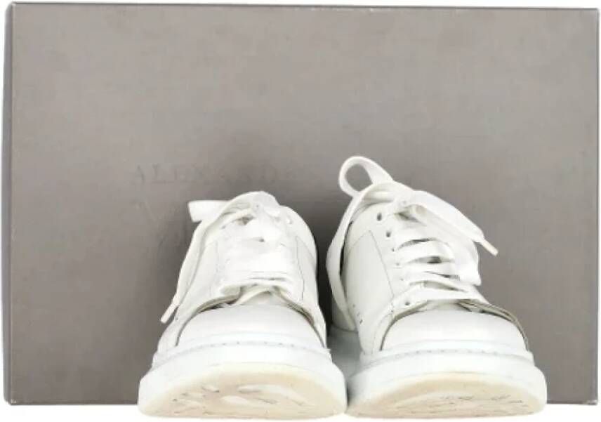 Alexander McQueen Pre-owned Leather sneakers White Dames