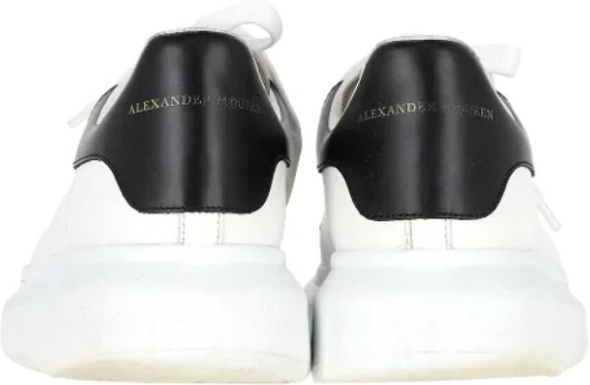 Alexander McQueen Pre-owned Leather sneakers White Dames