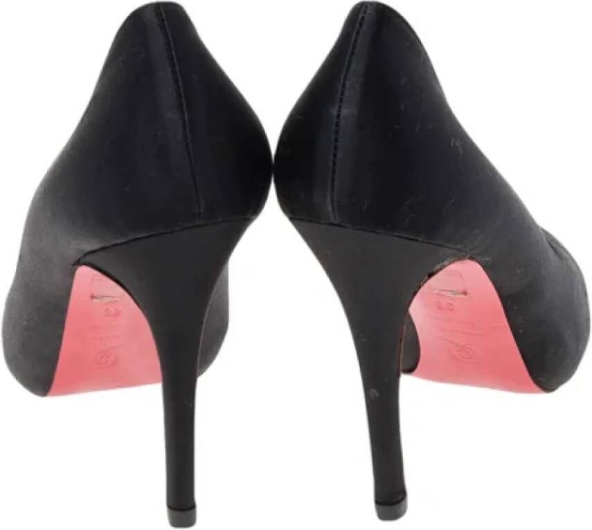 Alexander McQueen Pre-owned Satin heels Black Dames