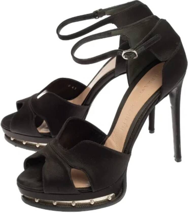 Alexander McQueen Pre-owned Satin sandals Black Dames