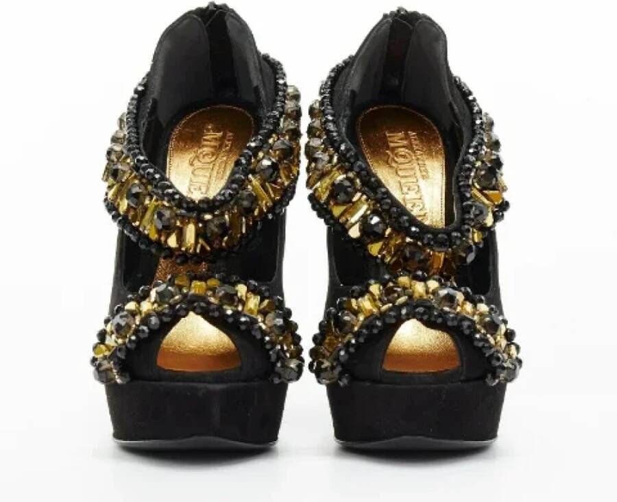 Alexander McQueen Pre-owned Suede heels Black Dames