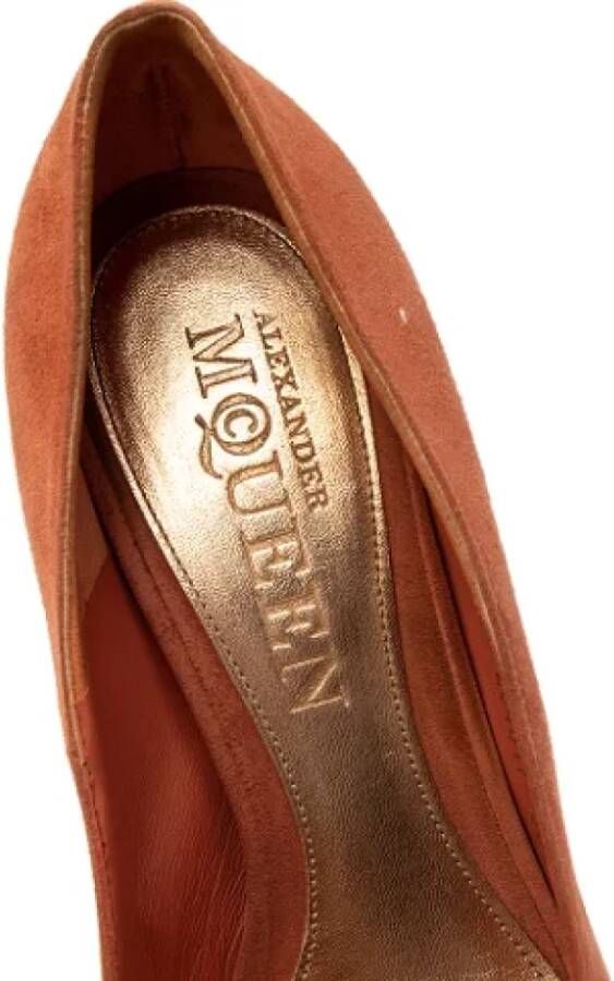 Alexander McQueen Pre-owned Suede heels Brown Dames