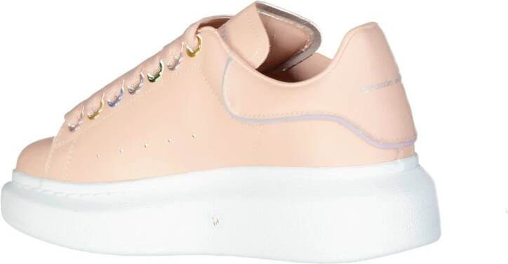 Alexander McQueen Roze Sneakers met Geperforeerd Detail