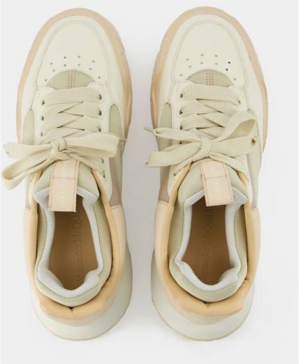 alexander mcqueen Oversize Rechtbank Sneakers Zwart Wit Leer Beige Heren