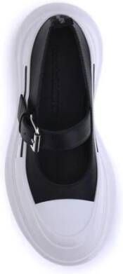 Alexander McQueen Sneakers van Leer met reliëflogo en Verstelbare Band