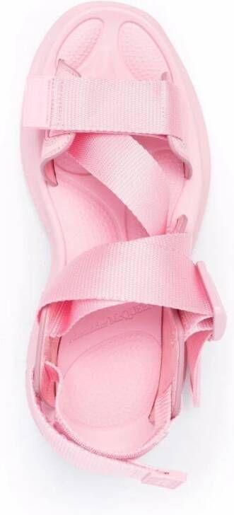 alexander mcqueen Stijlvolle platte sandalen voor vrouwen Roze Dames