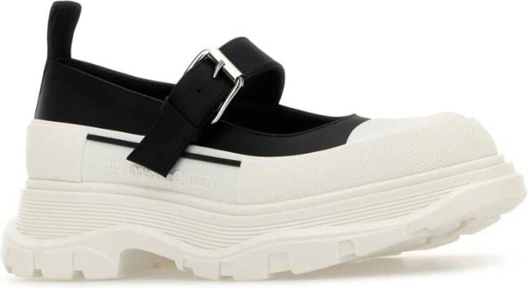 Alexander McQueen Tweekleurige Leren Ballerina Veterschoenen