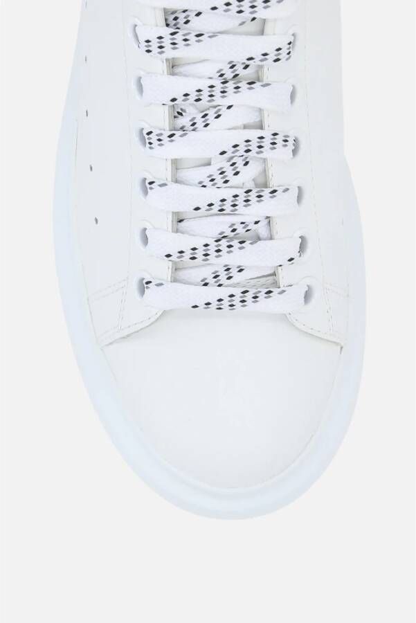 alexander mcqueen Witte lage sneakers met zwarte suède hiel White Dames