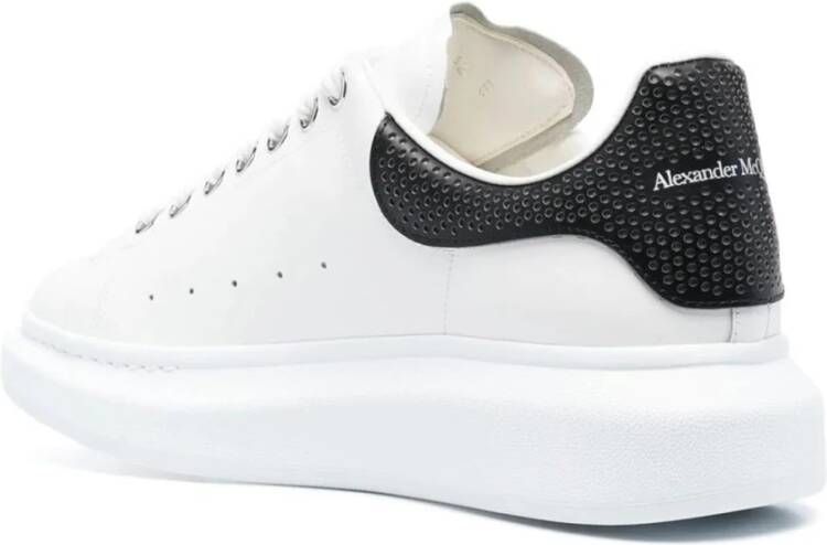 Alexander McQueen Witte Leren Sneakers Stijlvol Geperforeerd