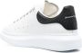 Alexander McQueen Witte Leren Sneakers Stijlvol Geperforeerd - Thumbnail 2