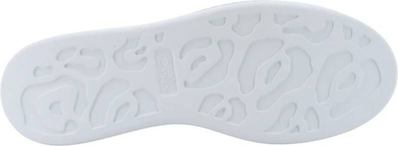 Alexander McQueen Witte Sneakers met Oversized Rubberen Zool