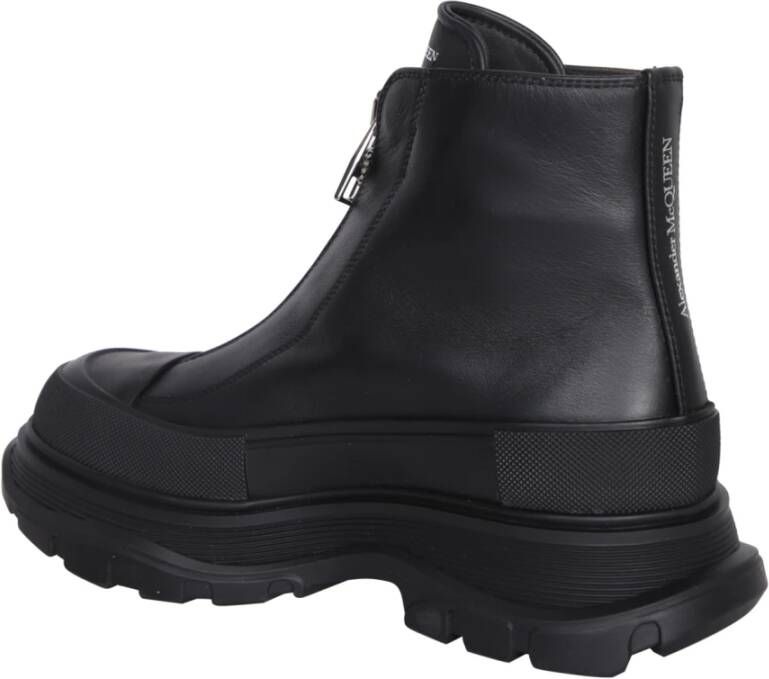 Alexander McQueen Zwarte Enkellaarzen met Dikke Zool